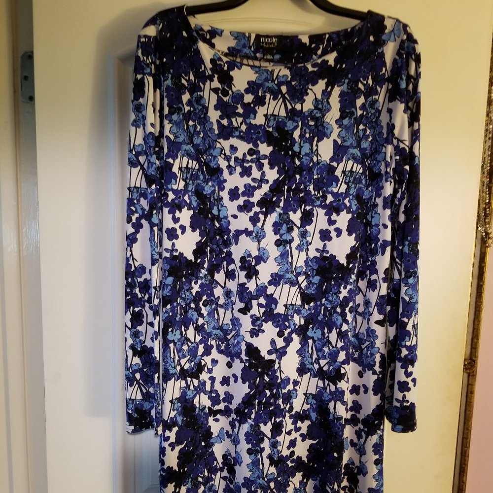 Nicole Miller Blue, White & Black Dress